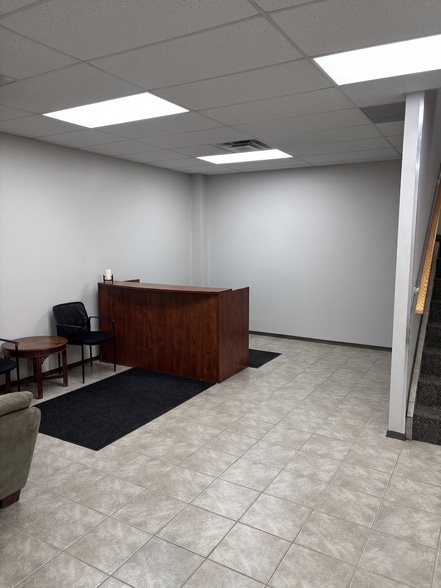 184 Kaska Rd, Sherwood Park, AB for lease - Building Photo - Image 3 of 11