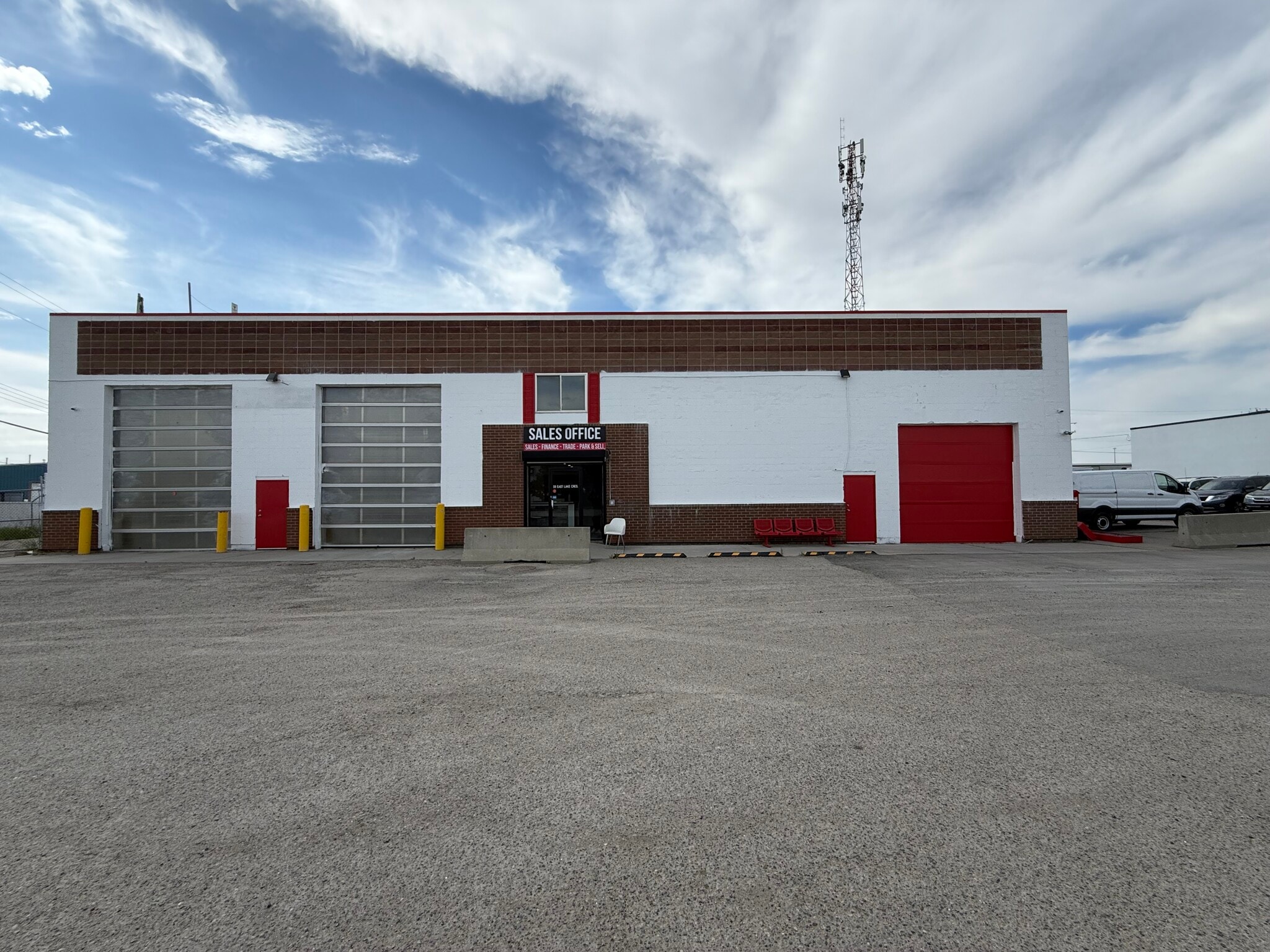 59 East Lake Cres NE, Airdrie, AB for sale Building Photo- Image 1 of 14