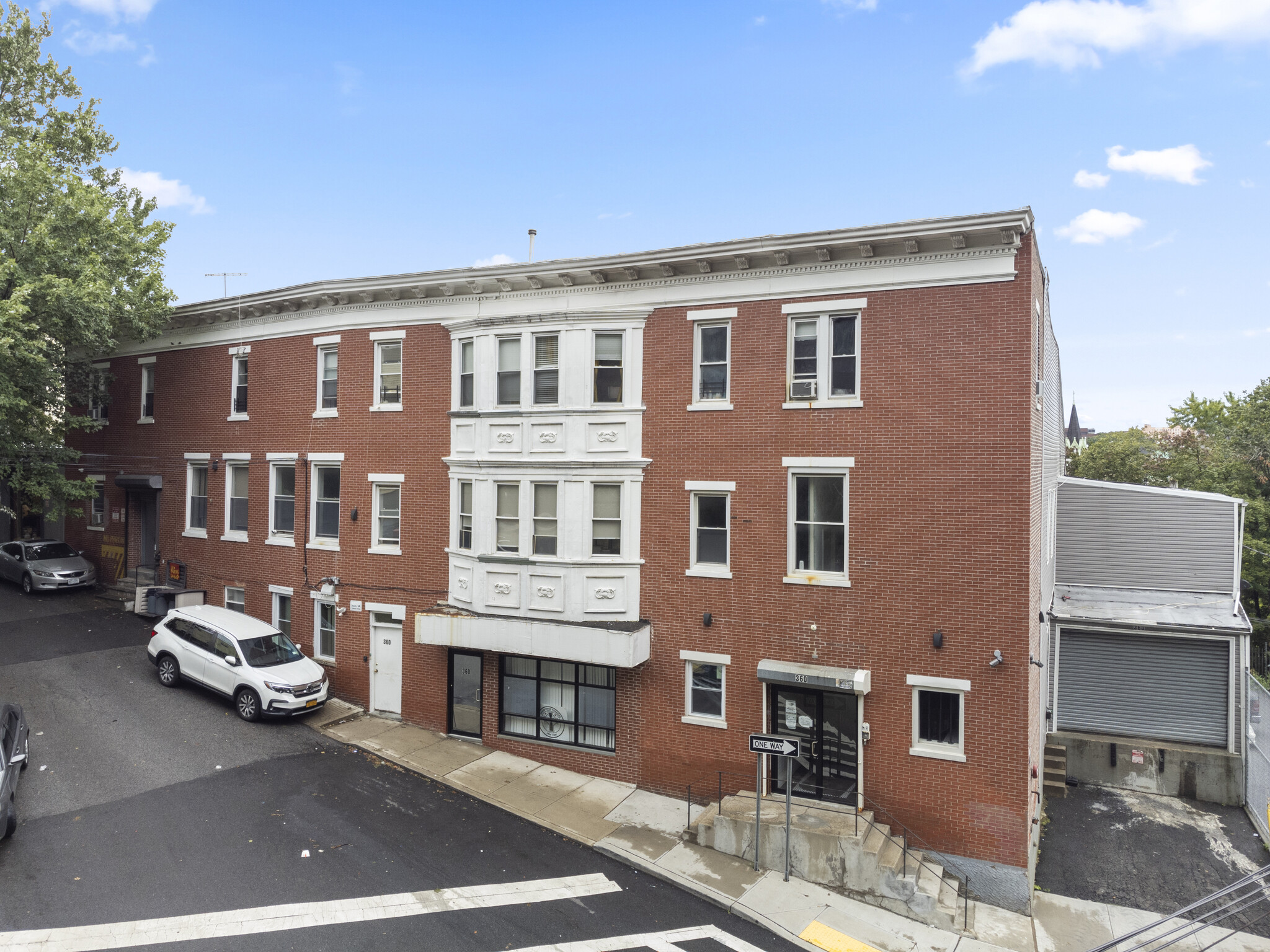 360 Ashburton Ave, Yonkers, NY for sale Building Photo- Image 1 of 1