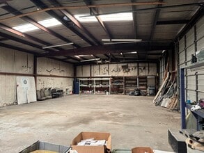 3444 N Interstate 35 E, Lancaster, TX for lease Interior Photo- Image 2 of 2