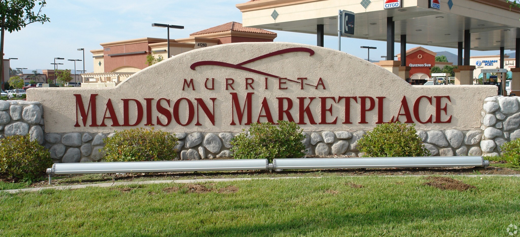 25359 Madison Ave, Murrieta, CA à louer Photo du bâtiment- Image 1 de 3