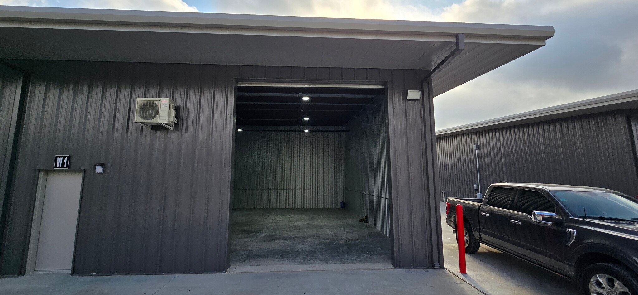 19021 McKenzie Ln, Porter, TX for lease Primary Photo- Image 1 of 14