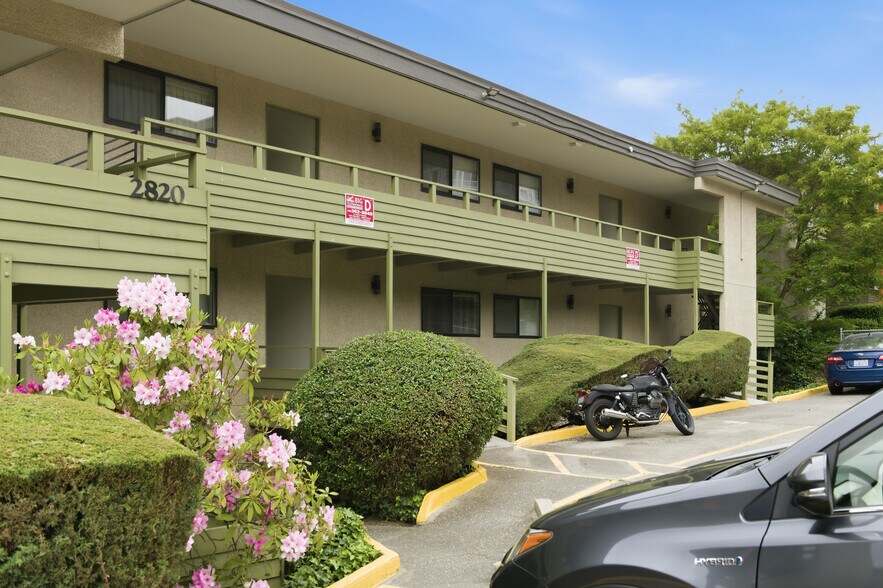 2820 15th W, Seattle, WA à vendre - Photo du bâtiment - Image 3 de 28