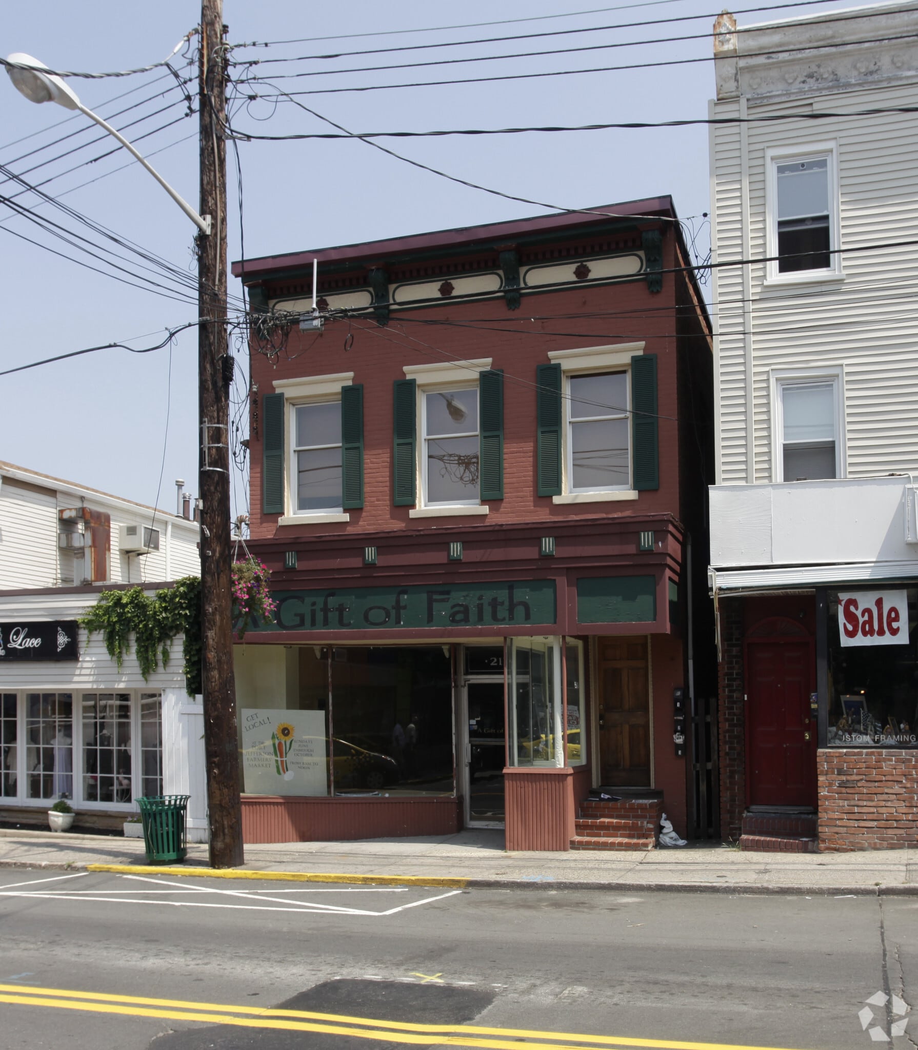211 Main St, Port Jefferson, NY for lease Primary Photo- Image 1 of 3