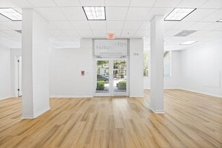 Plus de détails pour 441 NE 5th Ave, Fort Lauderdale, FL - Commerce de détail à louer