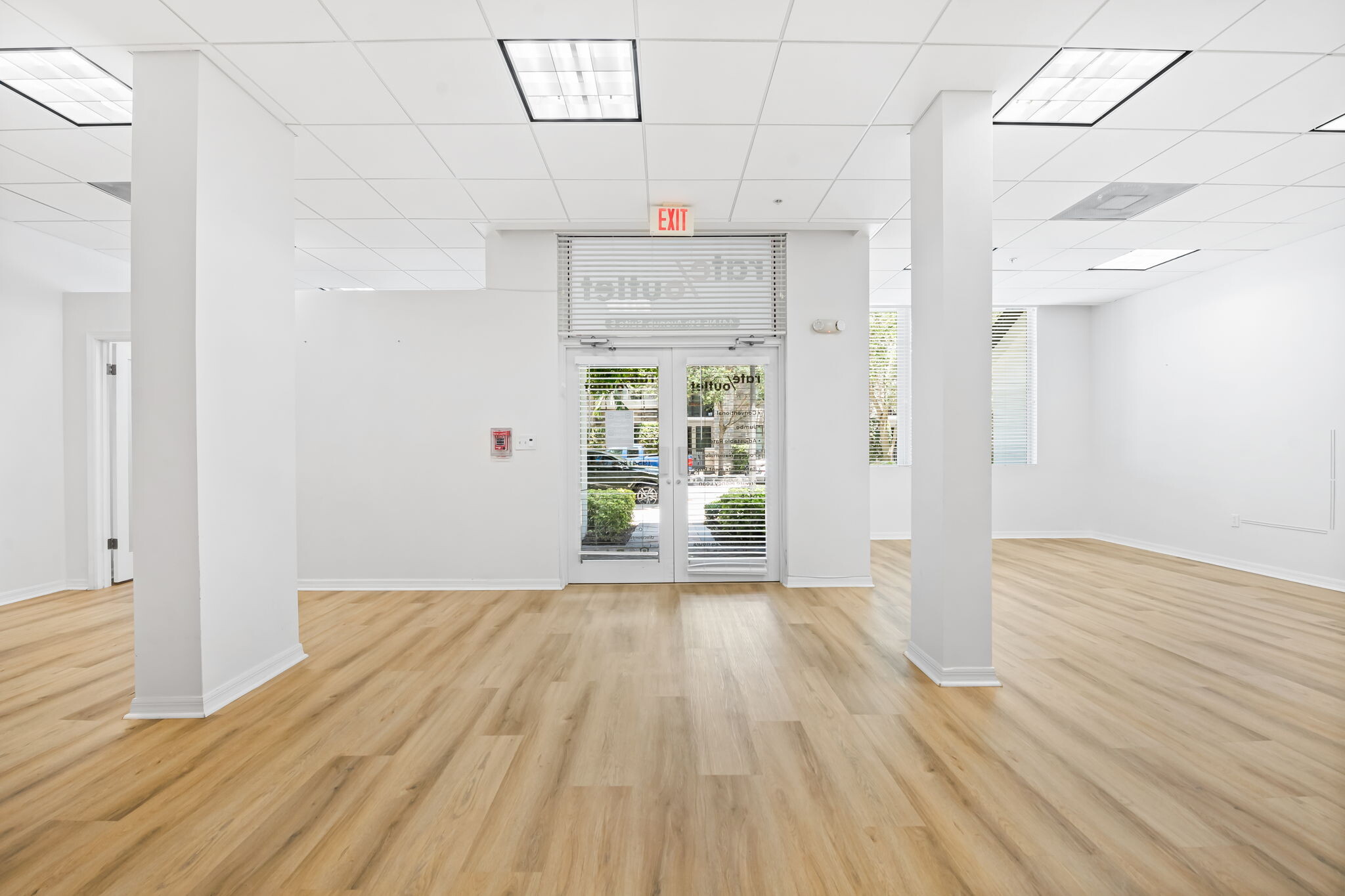 441 NE 5th Ave, Fort Lauderdale, FL for lease Building Photo- Image 1 of 20