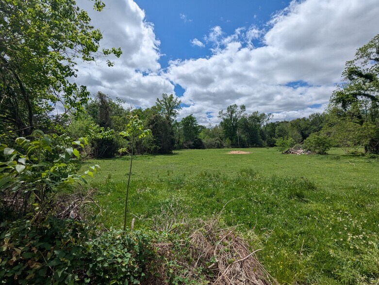 7949 Eastex fwy, Beaumont, TX à vendre - Photo du bâtiment - Image 2 de 4