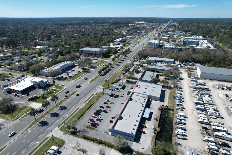 14180 Beach Blvd, Jacksonville, FL à louer - Photo du bâtiment - Image 3 de 3