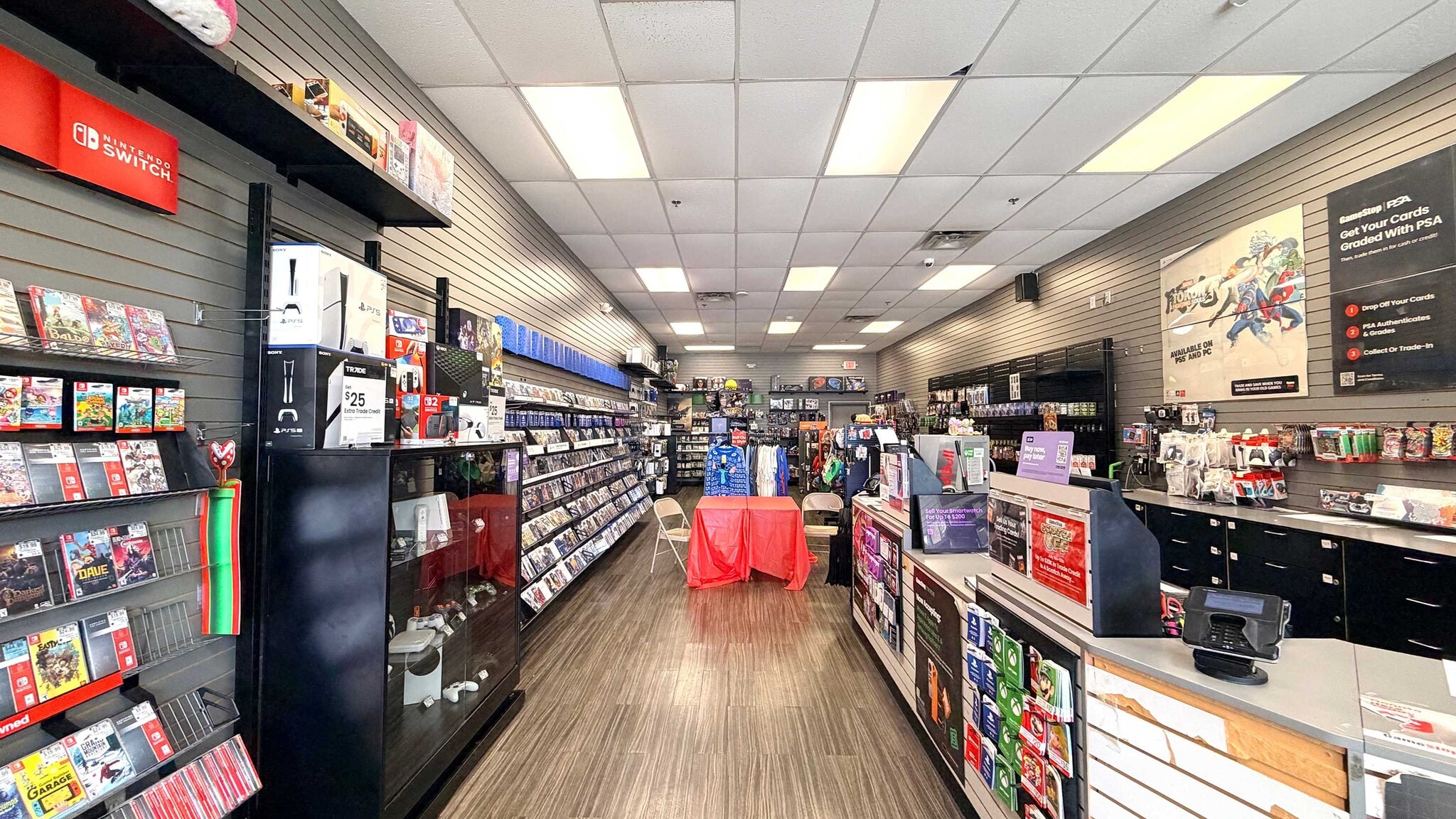 5900 S Hulen St, Fort Worth, TX for lease Interior Photo- Image 1 of 5