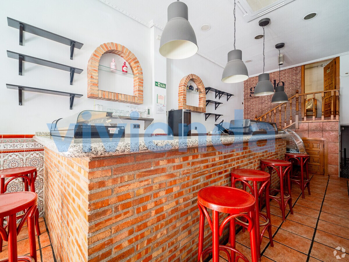 Madrid, MAD 28002 - - - Interior Photo - Image 2 of 11