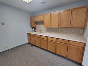 145 N 46th St, Lincoln, NE for lease Interior Photo- Image 2 of 7