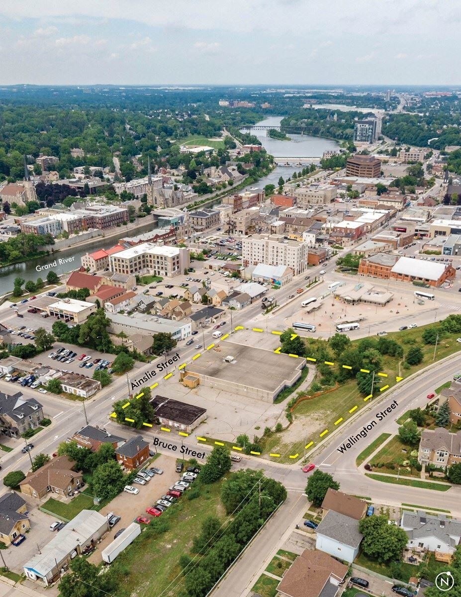 69 Ainslie St S, Cambridge, ON à vendre Photo principale- Image 1 de 1