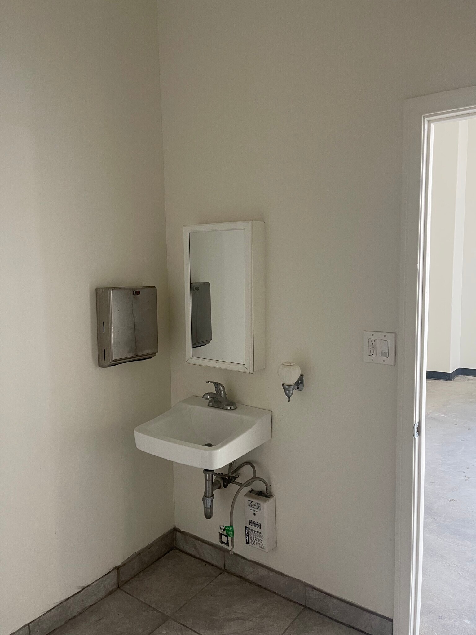 11215-11389 Long Beach Blvd, Lynwood, CA à louer Photo intérieure- Image 1 de 8