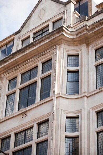75-77 Margaret St, Londres à louer - Photo du bâtiment - Image 1 de 37