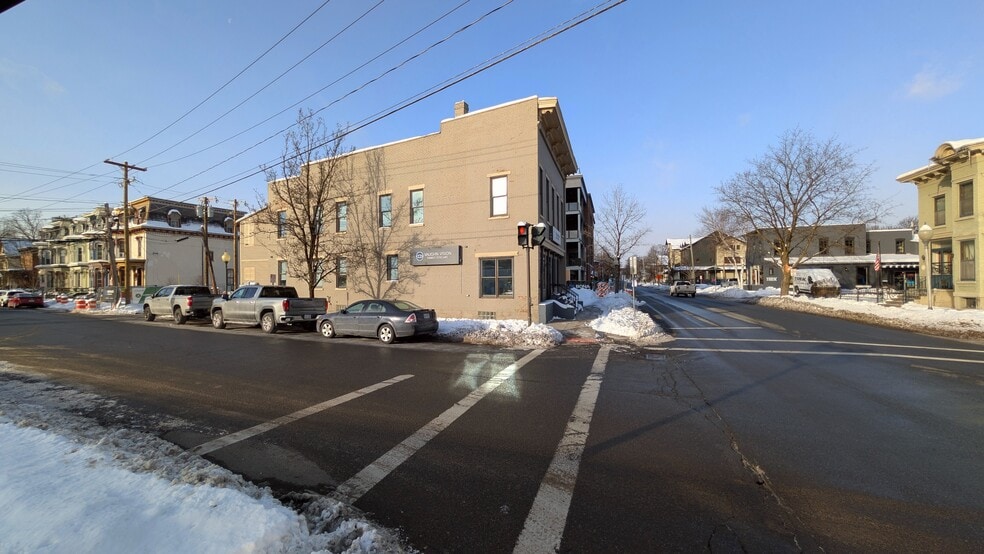 58 Church St, Saratoga Springs, NY for lease - Building Photo - Image 3 of 5