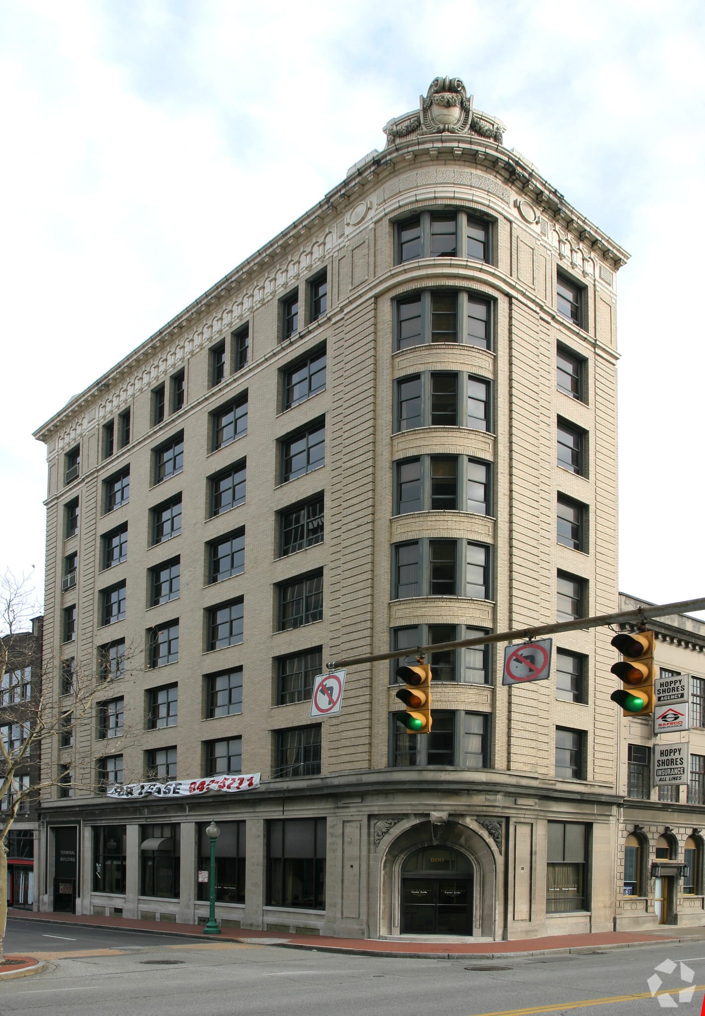 8 Capitol St, Charleston, WV for lease Primary Photo- Image 1 of 21