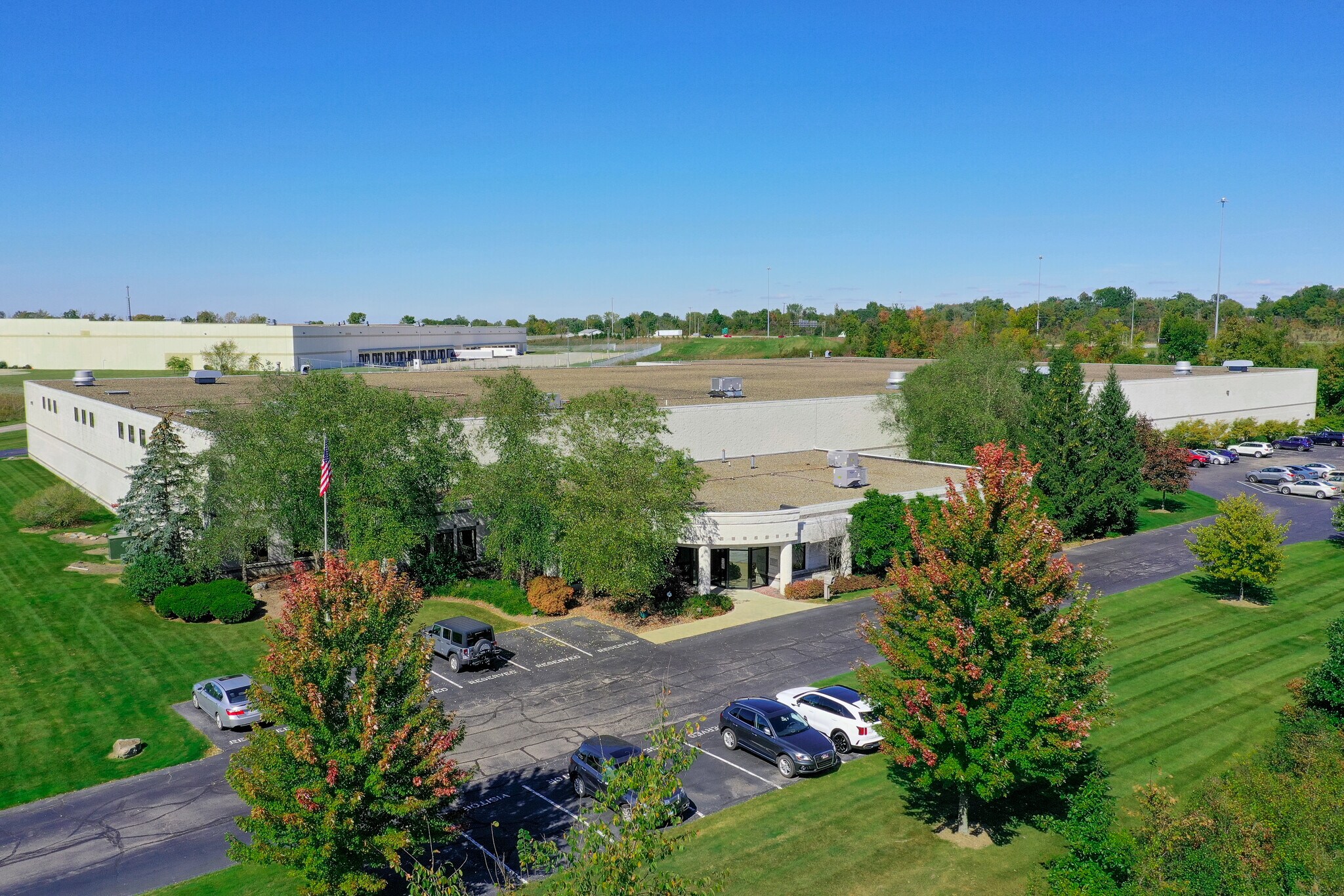 675 Mondial Pky, Streetsboro, OH à vendre Photo du bâtiment- Image 1 de 1