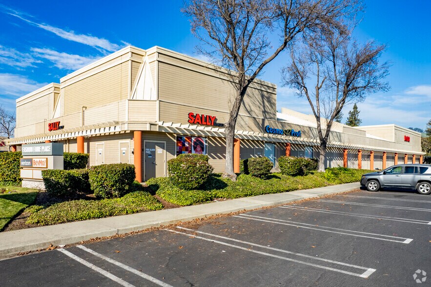 15100 Hesperian Blvd, San Leandro, CA à louer - Photo du bâtiment - Image 1 de 10