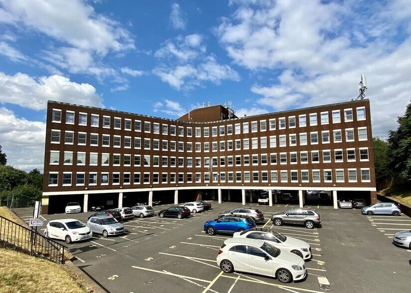 Birmingham New Rd, Dudley à louer - Photo du bâtiment - Image 1 de 8