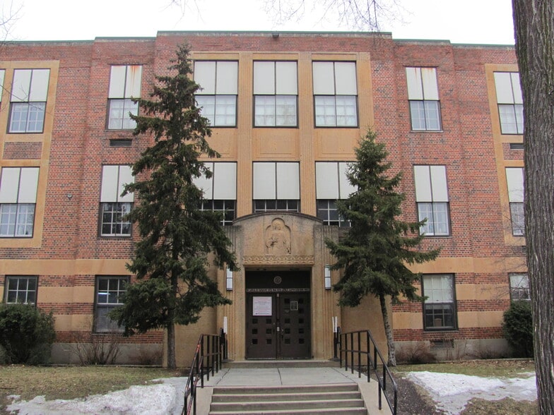 3800 Pleasant Ave, Minneapolis, MN for lease - Building Photo - Image 1 of 6