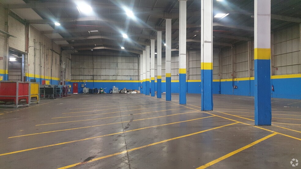 Industrial in Ajalvir, Madrid for lease - Primary Photo - Image 1 of 5
