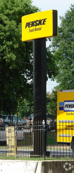 737 Madison Ave, Memphis, TN à louer - Photo du bâtiment - Image 2 de 3