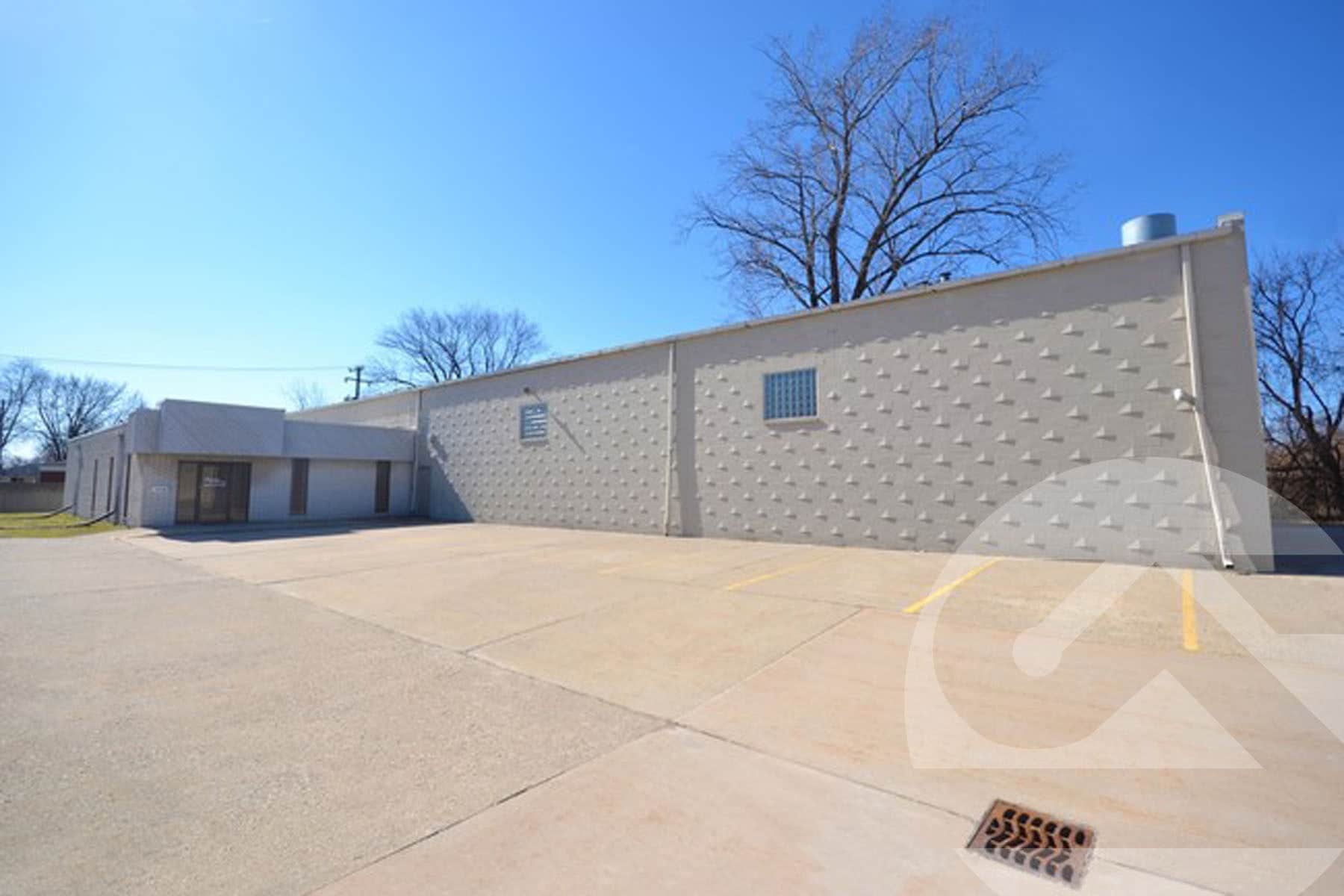 14140 E 10 Mile Rd, Warren, MI for lease Primary Photo- Image 1 of 1