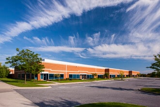 2 Crossing Way, Owings Mills, MD à louer Photo intérieure- Image 1 de 2
