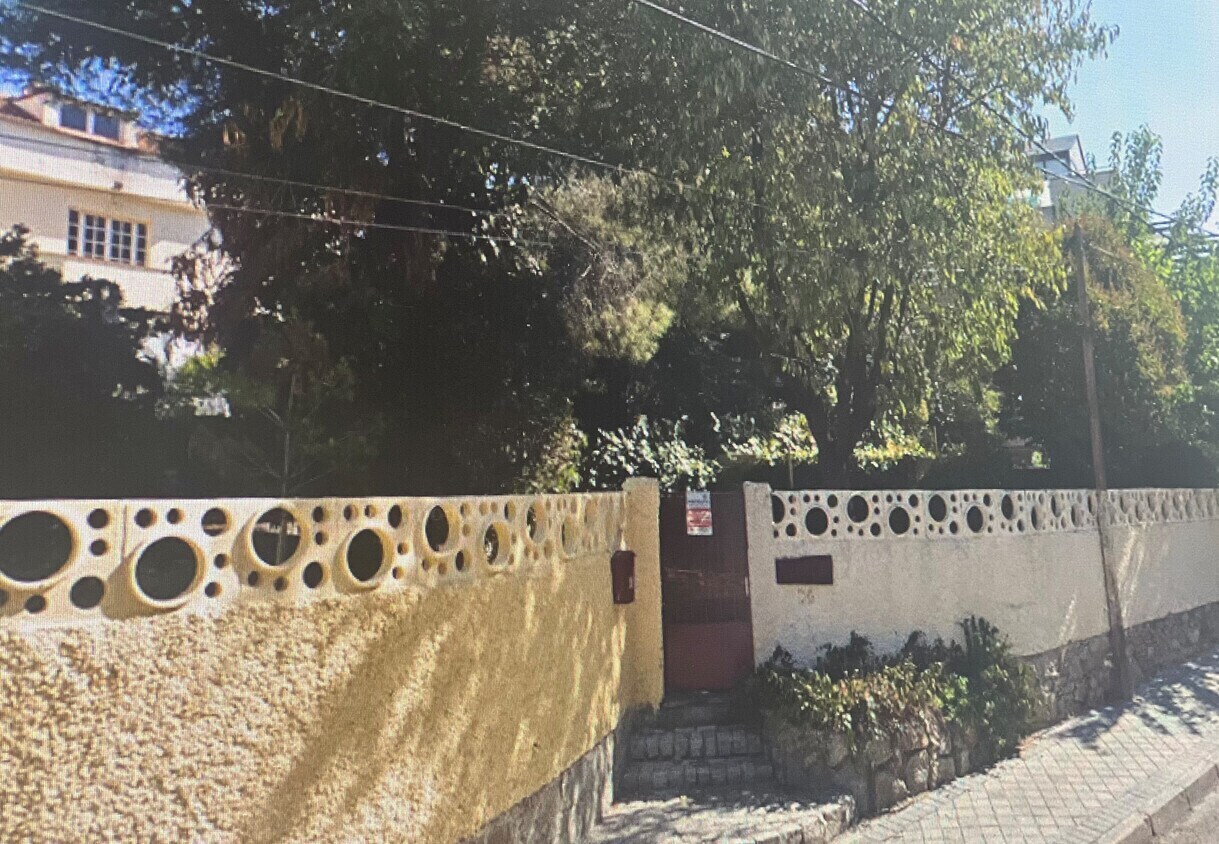 Land in Las Rozas de Madrid, Madrid for sale Primary Photo- Image 1 of 2