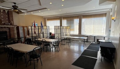 7771-7775 Yonge St, Markham, ON à louer Photo intérieure- Image 2 de 3