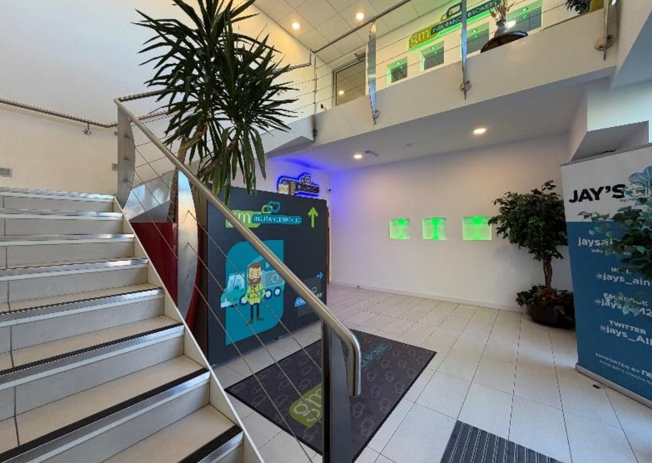 Lustleigh Close, Exeter for lease Interior Photo- Image 1 of 5