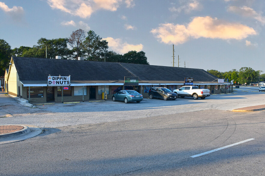 418 Highway 90 W, Sealy, TX for sale - Building Photo - Image 1 of 1