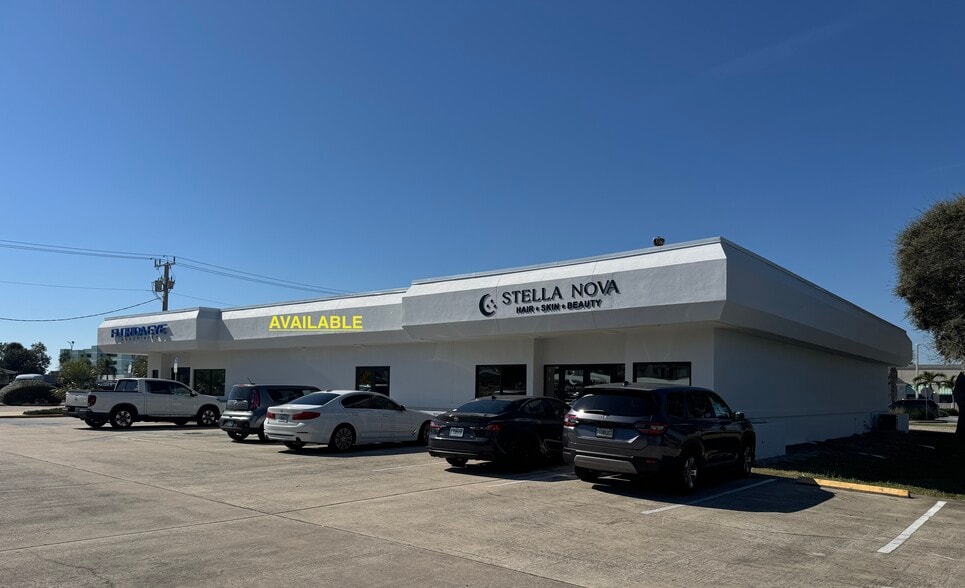 2003 N Atlantic Ave, Cocoa Beach, FL for lease - Building Photo - Image 2 of 14