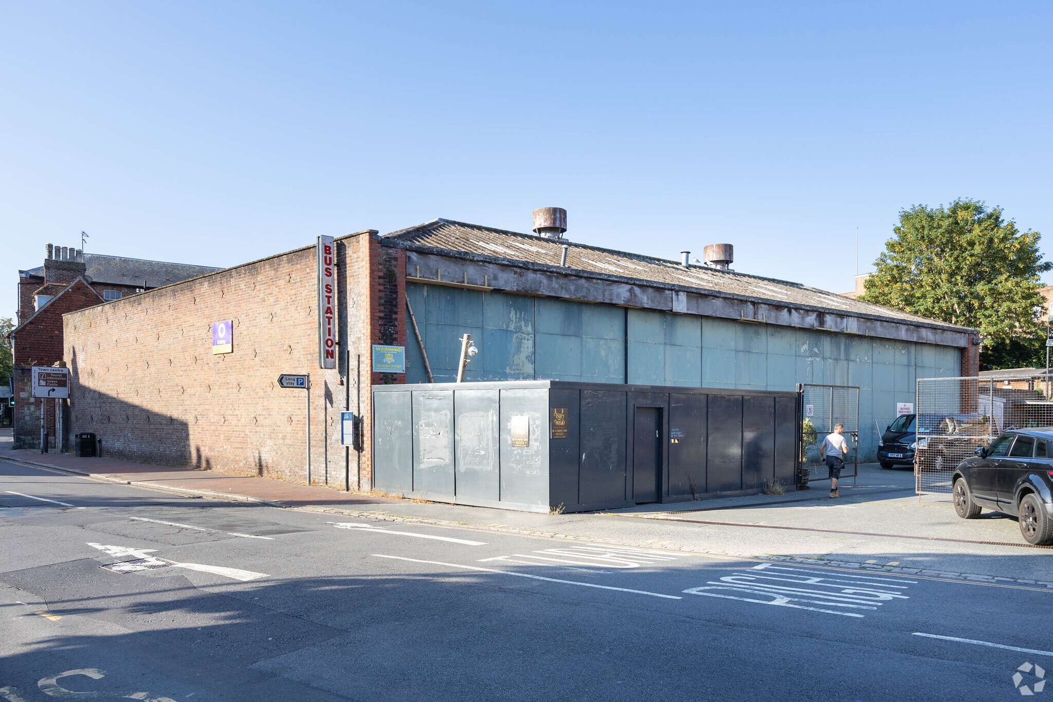 The Former Lewes Bus Station portfolio of 2 properties for sale on LoopNet.ca Primary Photo- Image 1 of 11
