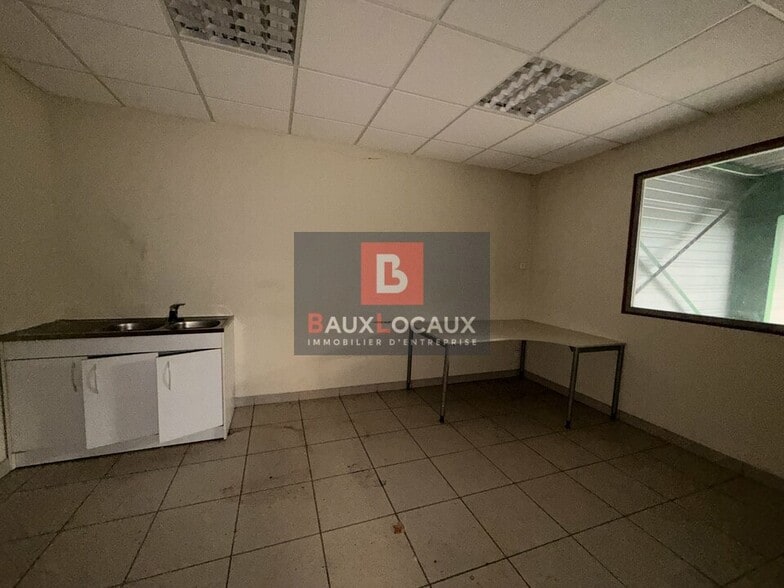 Flex in Montélimar for lease - Interior Photo - Image 3 of 6