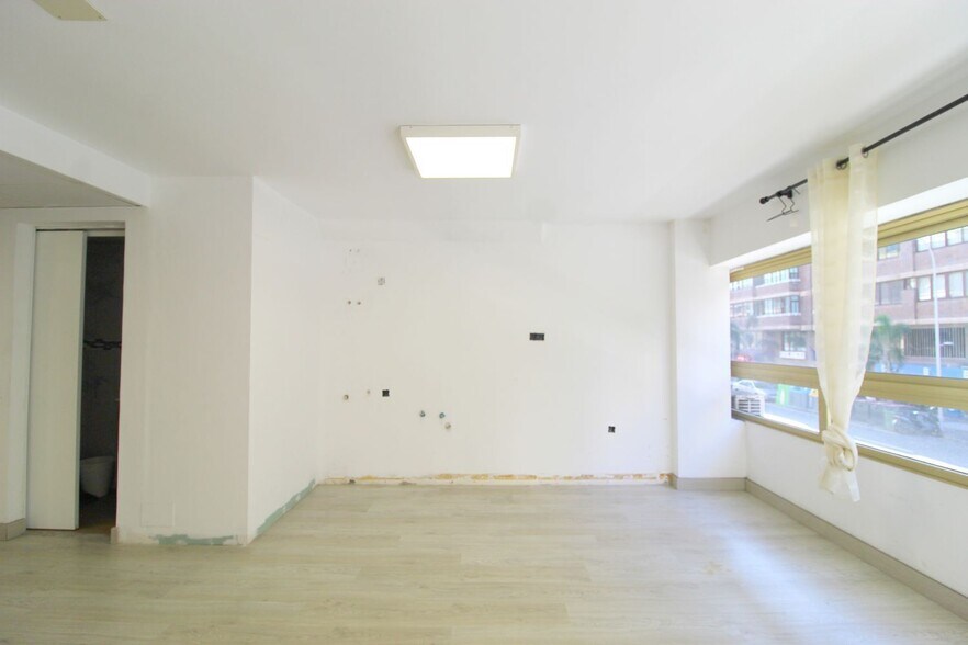 Rafael, 24, Las Palmas de Gran Canaria, Las Palmas à vendre - Photo intérieure - Image 1 de 11