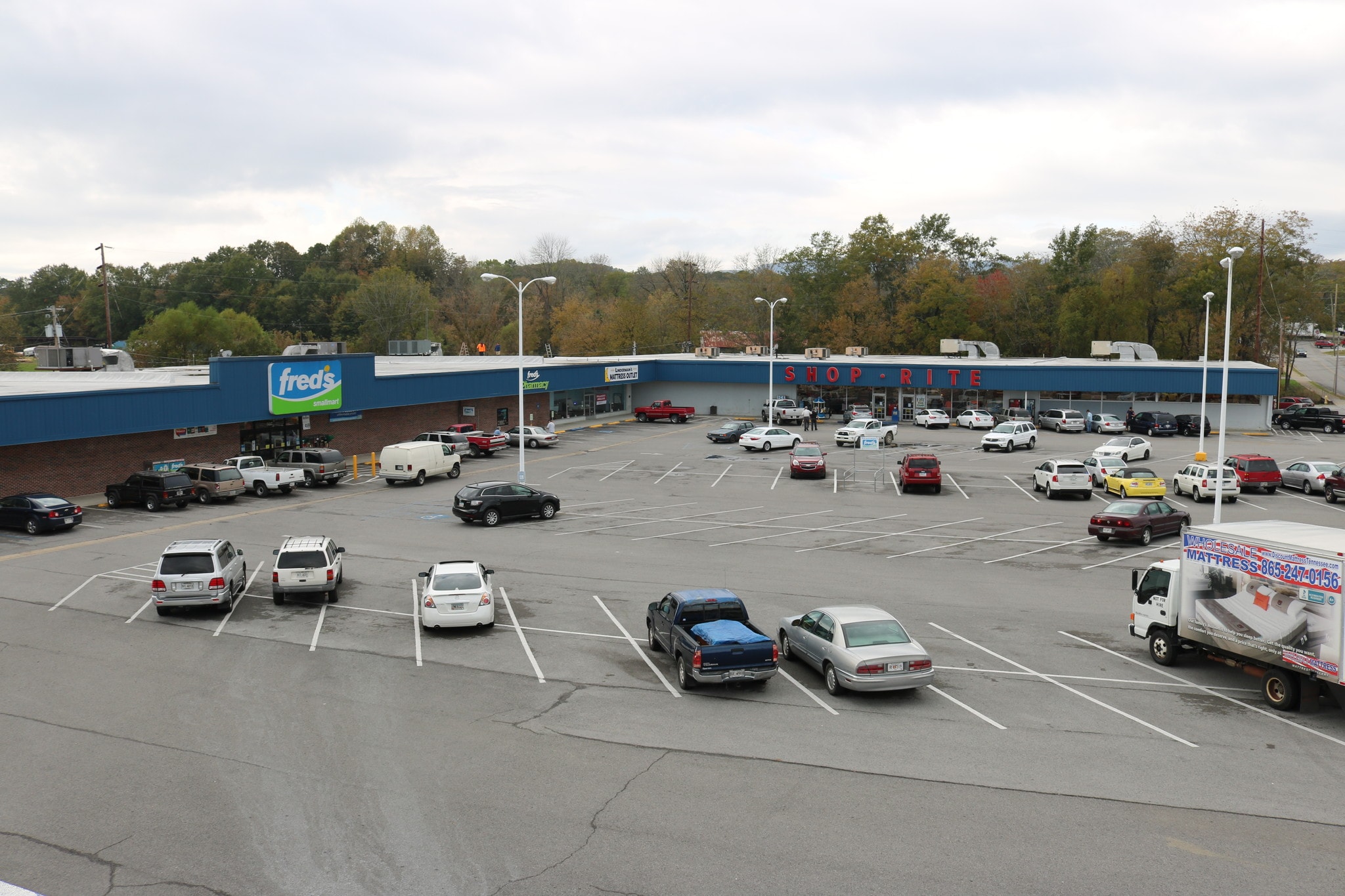 305-321 W Patton St, LaFayette, GA for lease Primary Photo- Image 1 of 2