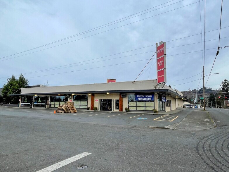 3504-3536 NE 3rd Ave, Camas, WA à louer - Photo du bâtiment - Image 1 de 14