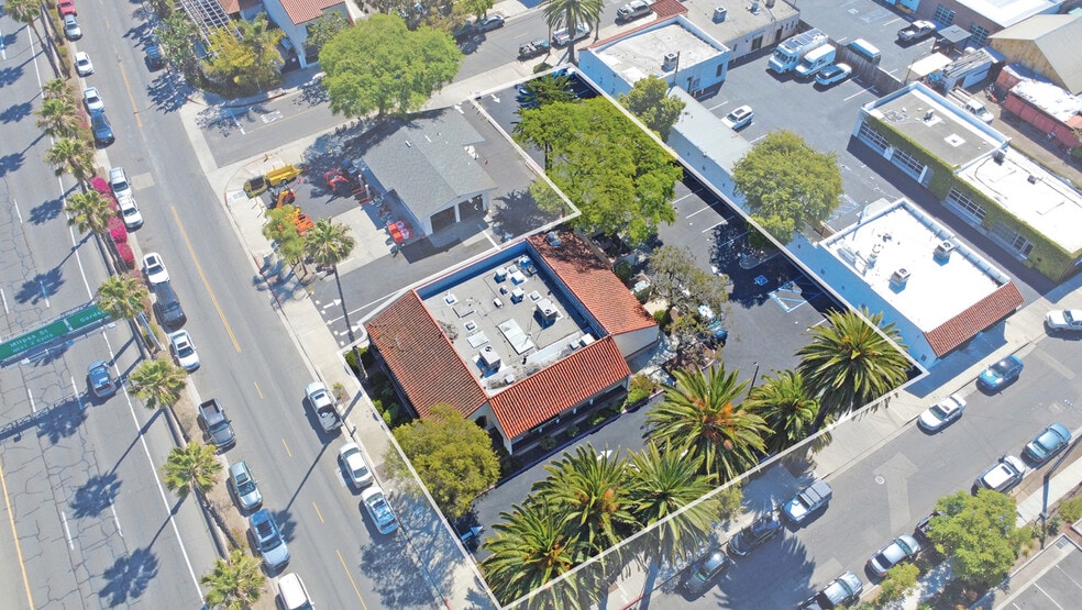 22 E Montecito St, Santa Barbara, CA à vendre - Aérien - Image 3 de 4