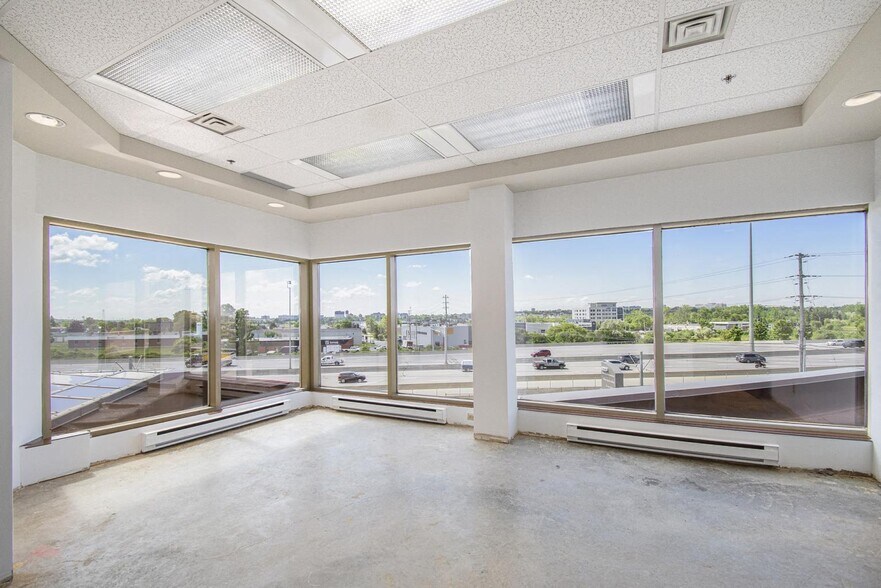 1223 Michael St, Gloucester, ON à louer - Photo intérieure - Image 2 de 12