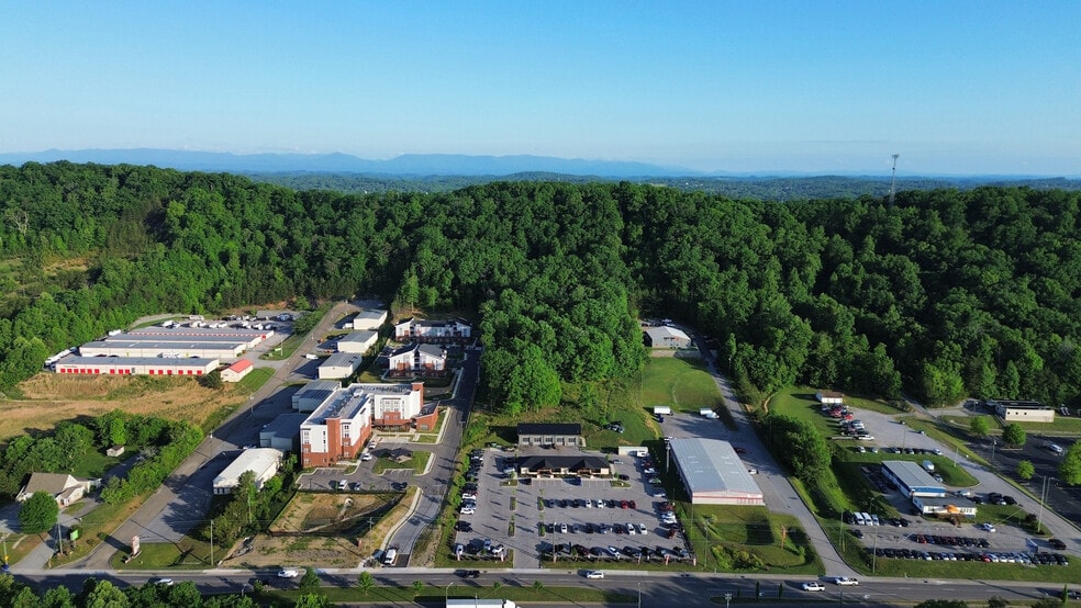 1501 Callahan Dr, Knoxville, TN for sale - Primary Photo - Image 1 of 8