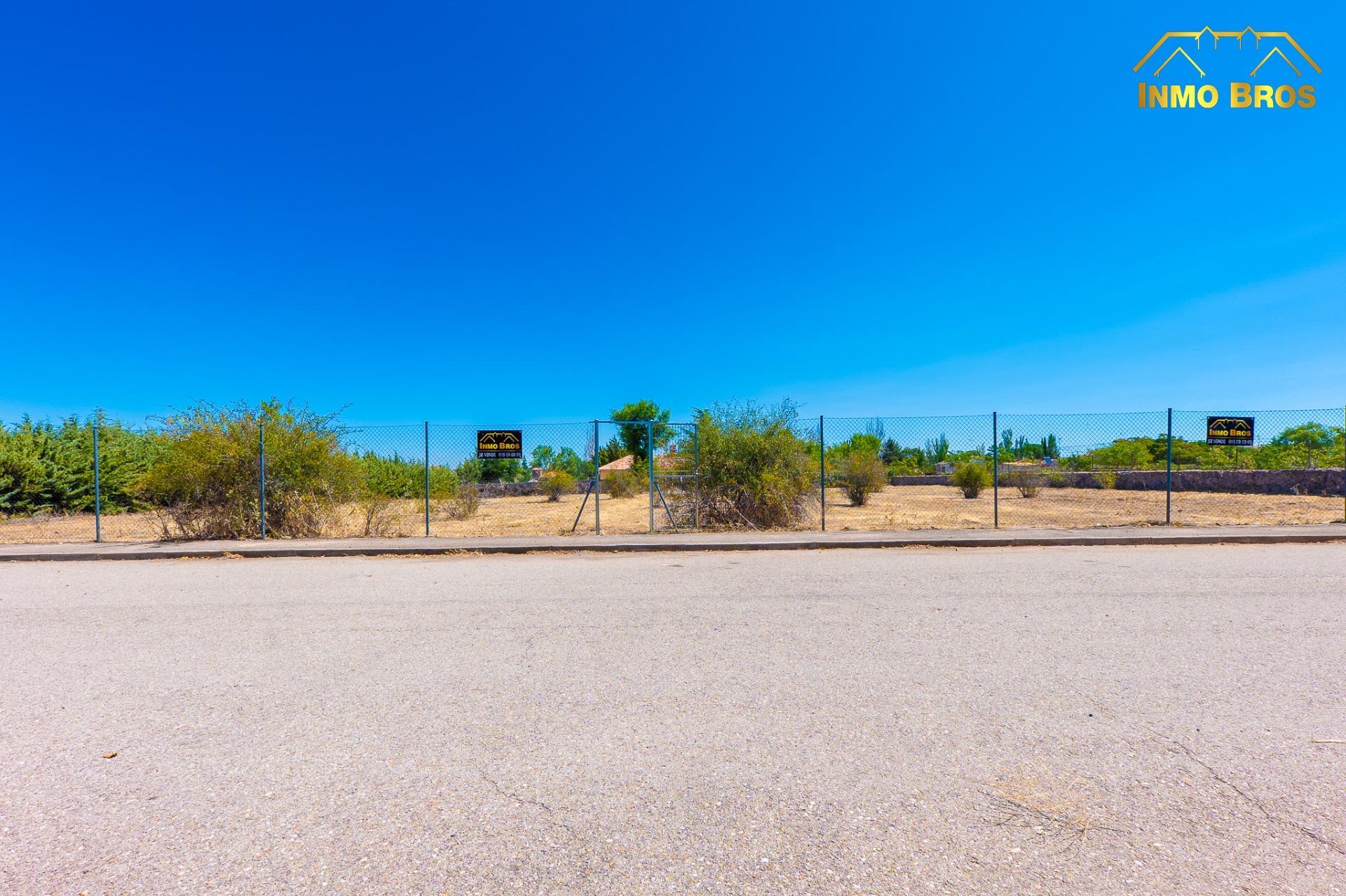 Terrain dans Trijueque, Guadalajara à vendre Photo du bâtiment- Image 1 de 24