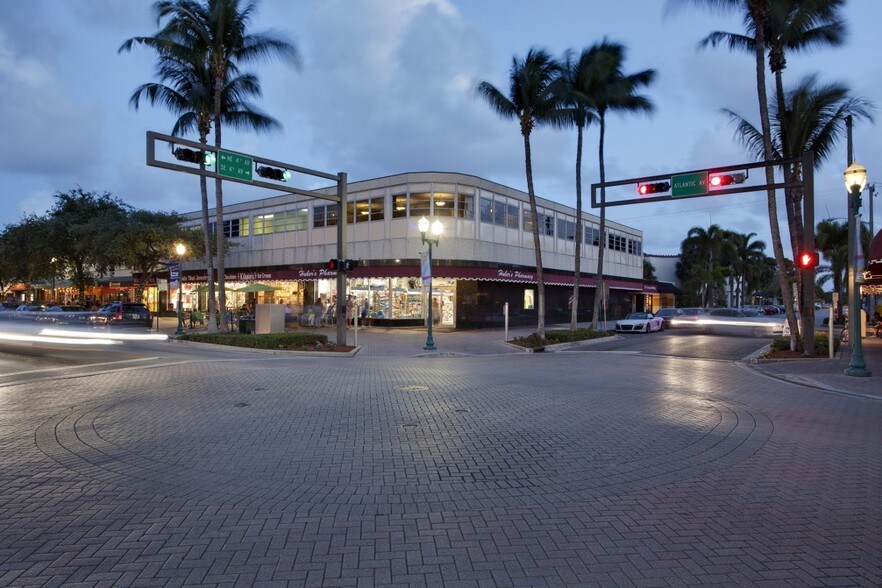 400-411 E Atlantic Ave, Delray Beach, FL à louer - Photo du bâtiment - Image 3 de 6