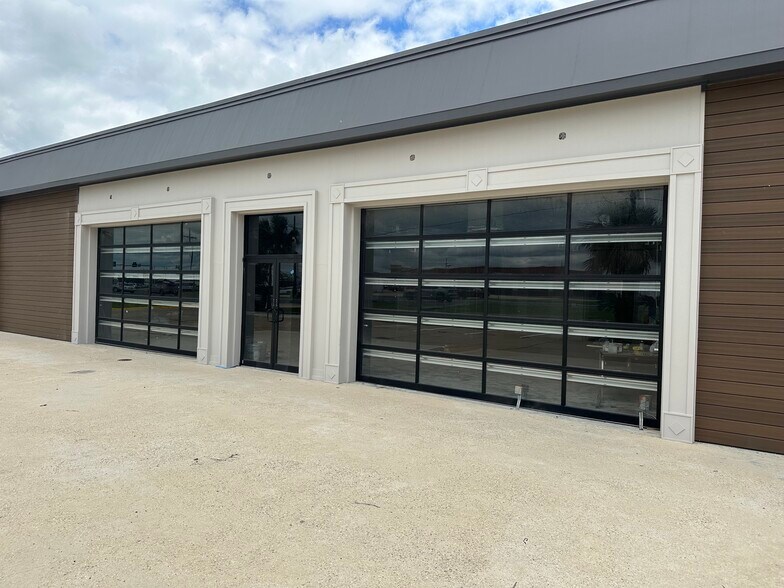 1400 W Tunnel Blvd, Houma, LA à louer - Photo du bâtiment - Image 3 de 7