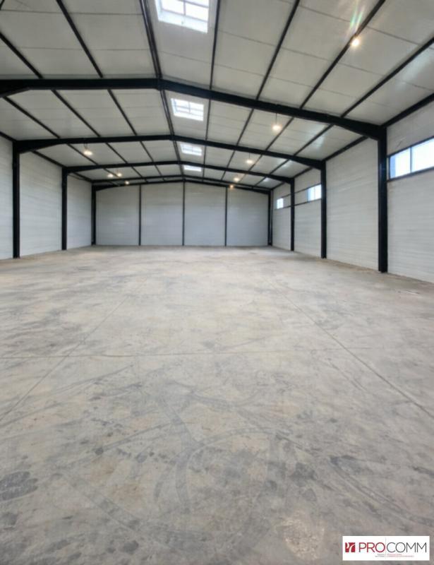 Industrial in Saint Andiol for lease Building Photo- Image 1 of 5