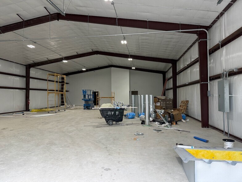 1305 Industrial Dr, Royse City, TX à louer - Photo de construction - Image 3 de 11