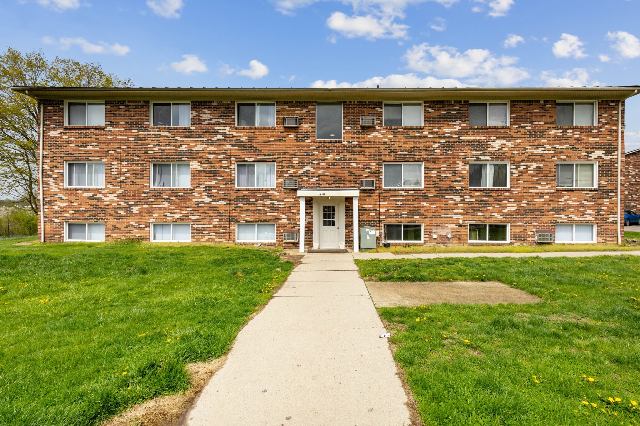 186 1st St, Olivet, MI for sale Building Photo- Image 1 of 16