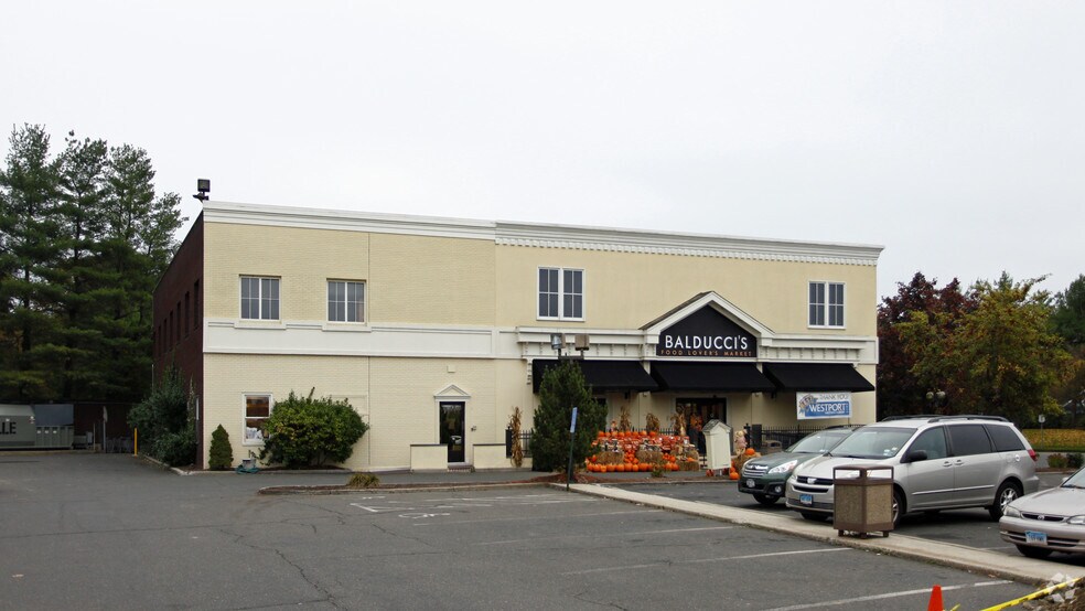 1385-1391 Post Rd E, Westport, CT à louer - Photo du bâtiment - Image 3 de 12