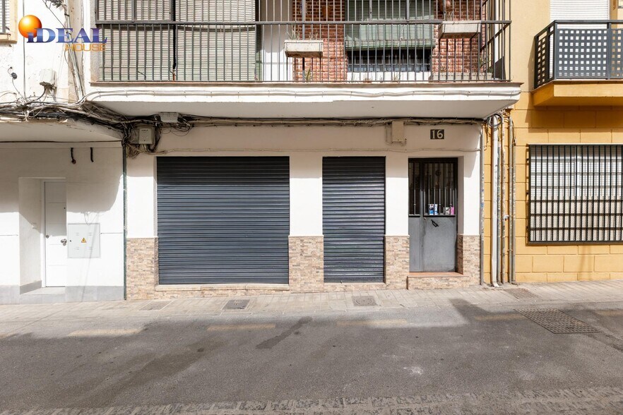 Calle Gras y Granollers, 16, Granada, Granada for sale - Building Photo - Image 3 of 15