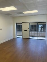 1303 Avocado Ave, Newport Beach, CA for lease Interior Photo- Image 2 of 2